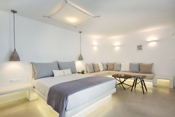 Superior Suite with Sea View and Outdoor Jacuzzi